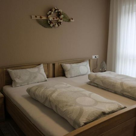 Ferienwohnung Am Berg 布罗因灵恩 外观 照片