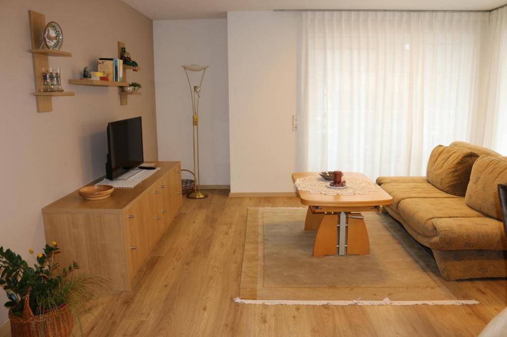 Ferienwohnung Am Berg 布罗因灵恩 外观 照片