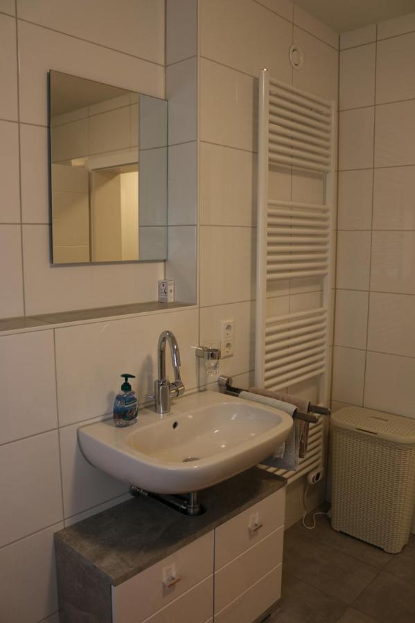 Ferienwohnung Am Berg 布罗因灵恩 外观 照片