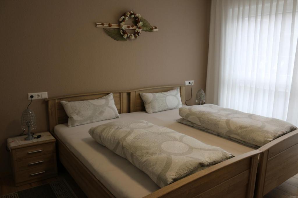 Ferienwohnung Am Berg 布罗因灵恩 外观 照片